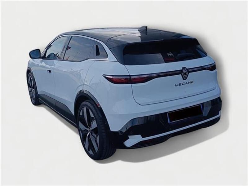 Käytetty Renault Megane E-Tech Techno 55 kW (75 HP) 2023 Valkoinen Coupe - kaksiovinen