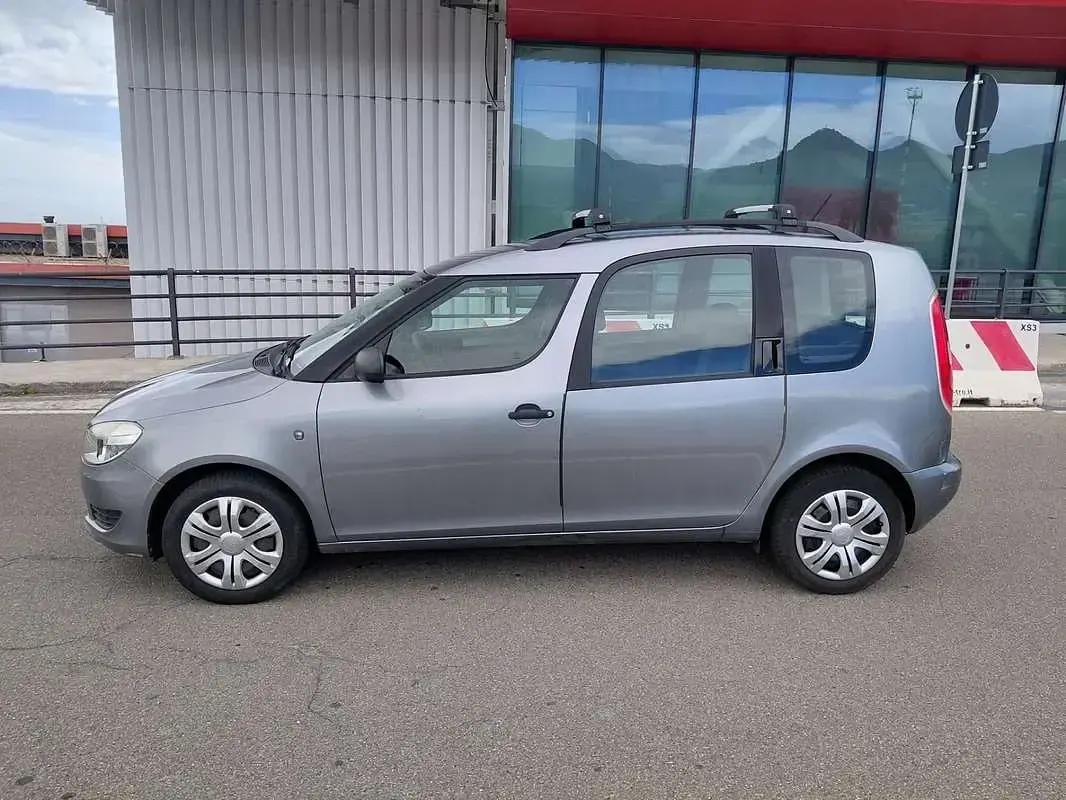 Usata Honda Jazz 90 CV (66 kW) 2011 Grigio Utilitaria