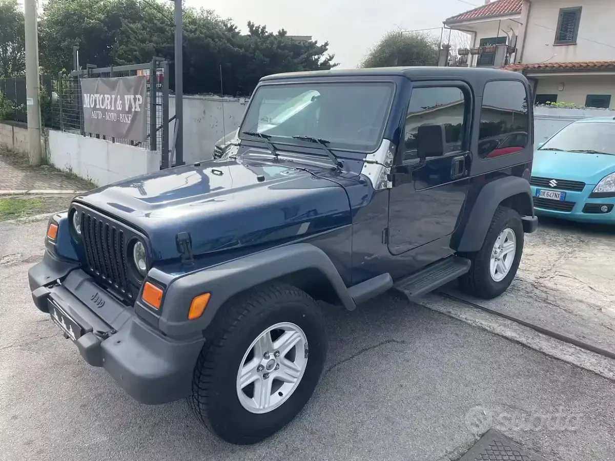 Usata Jeep Wrangler 118 CV (86 kW) 2002 Bluazzurro SUV