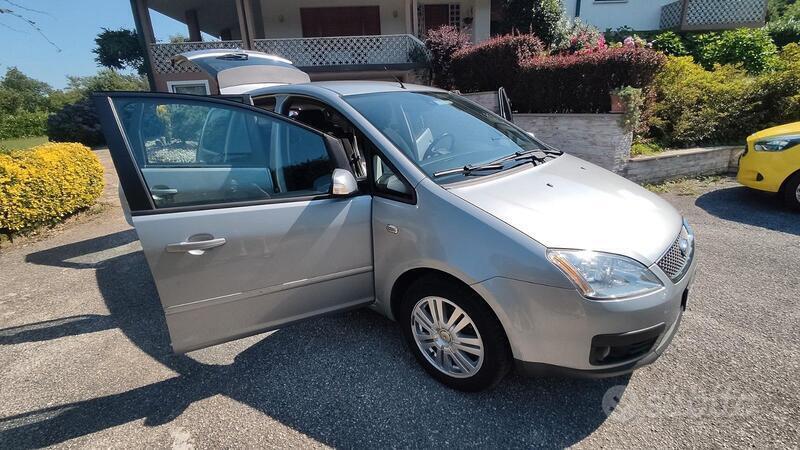 Usato 2004 Ford C-MAX 1.6 Diesel 109 CV (3.500 €)