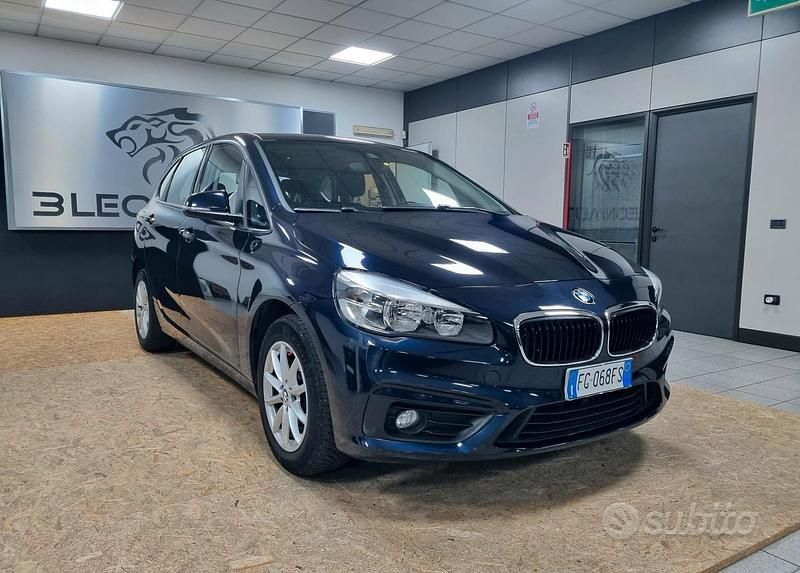 Usata BMW 218 Active Tourer Sport Line 150 CV (110 kW) 2016 Blu Monovolume