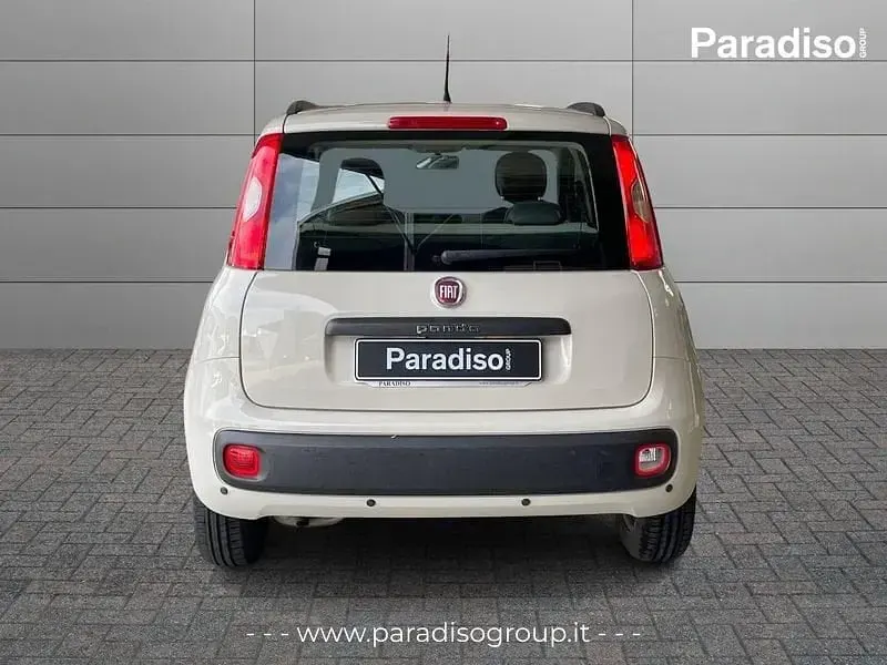 Usata Fiat Panda Lounge 69 CV (50 kW) 2013 Beige Utilitaria