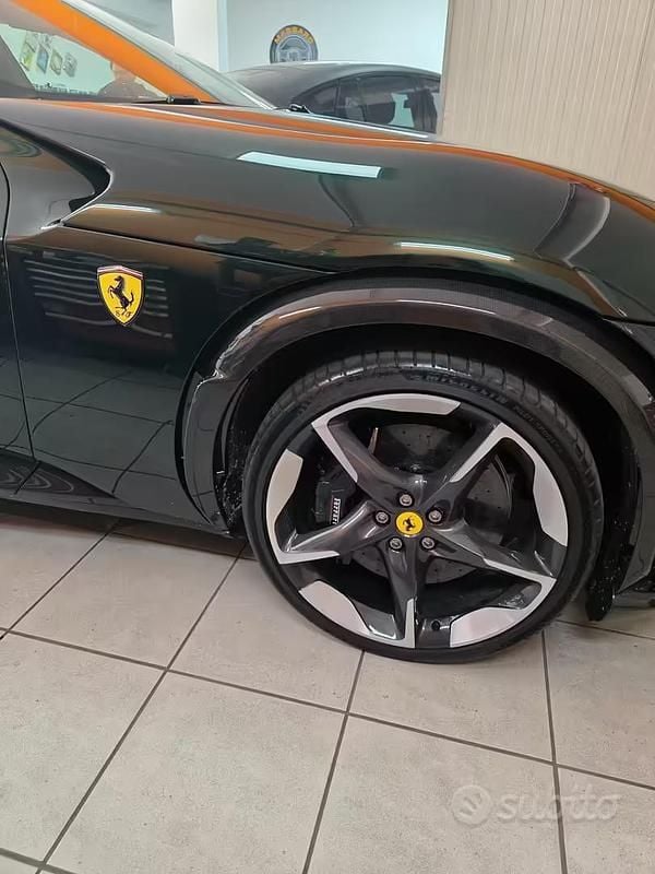 Usata Ferrari Purosangue 724 CV (532 kW) 2024 Verde SUV