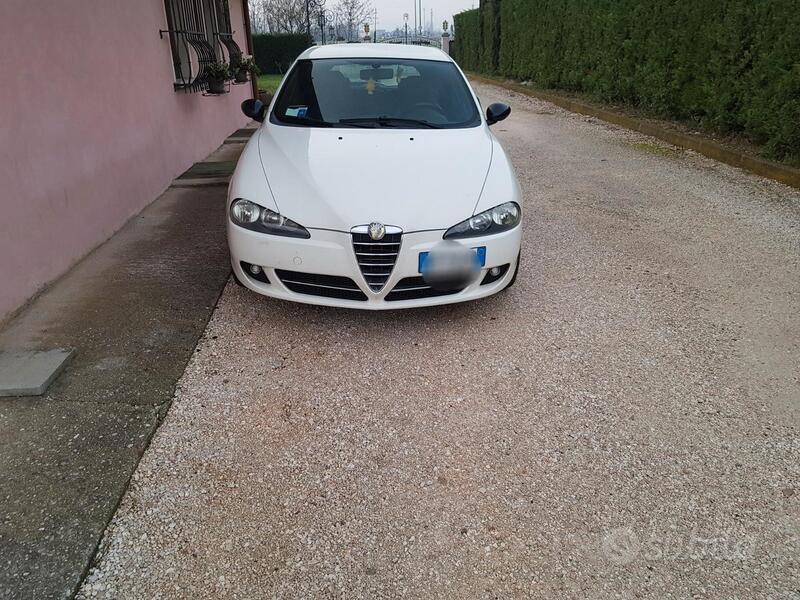 Usato 2008 Alfa Romeo 147 1.9 Diesel 120 CV (2.500 €)