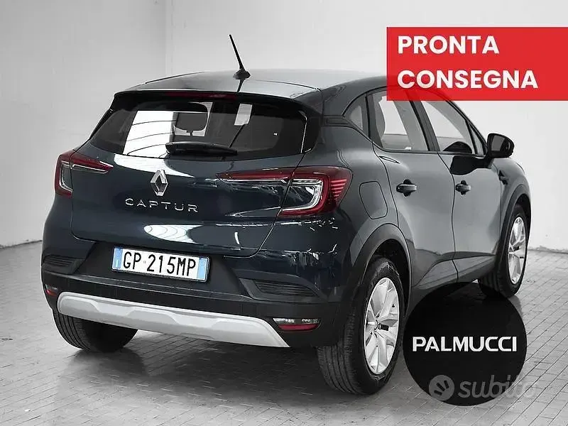 Usata Renault Captur Equilibre 90 CV (66 kW) 2023 Grigio SUV