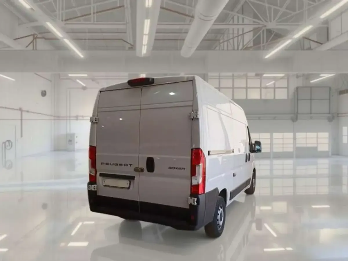 Usata Peugeot Boxer 120 CV (88 kW) 2024 Bianco Furgone