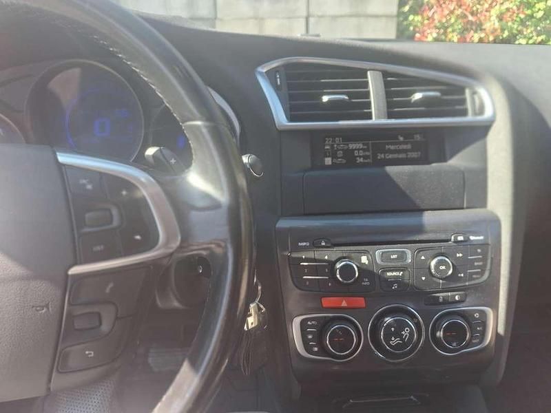 Usata Citroën C4 Exclusive 114 CV (83 kW) 2013 Blu Berlina