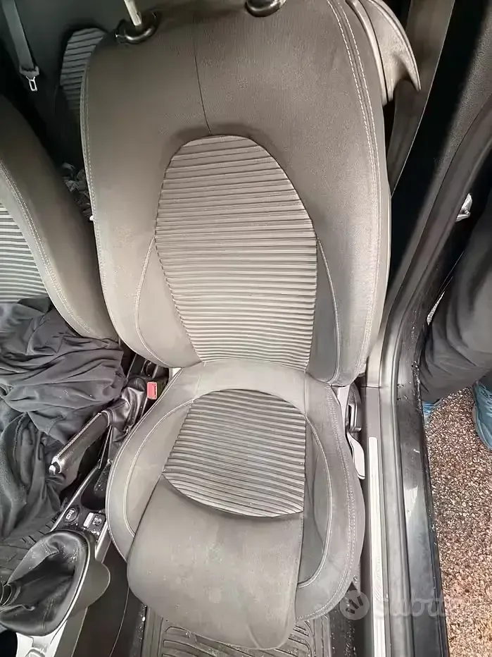 Usata Alfa Romeo MiTo 95 CV (69 kW) 2011 Nero Utilitaria