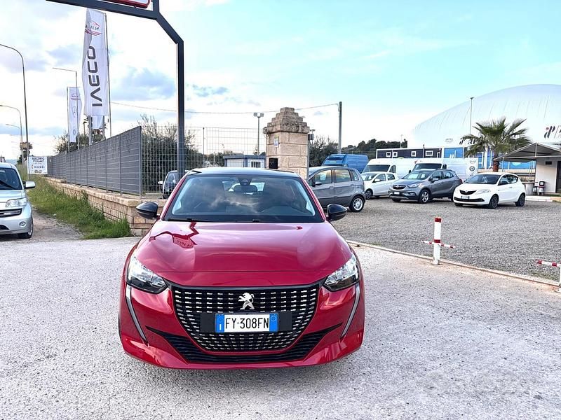Usata Peugeot 208 Active 75 CV (55 kW) 2019 Rosso Utilitaria