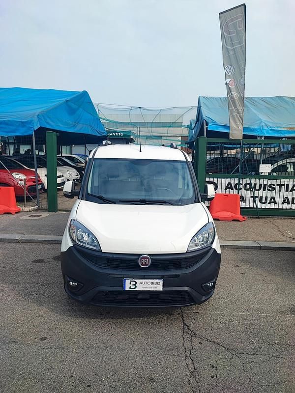 Usata Fiat Doblò 120 CV (88 kW) 2020 Bianco Monovolume