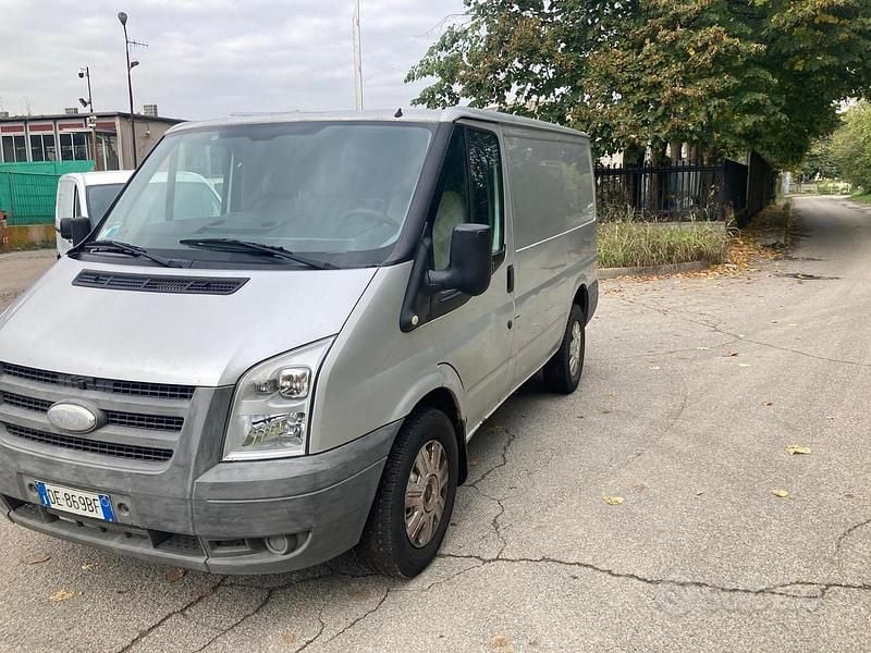 Usata Ford Transit 145 CV (106 kW) 2006 Grigio Furgone