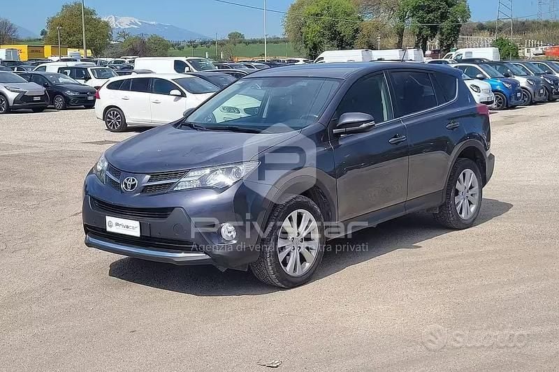 Usata Toyota RAV4 Style 150 CV (110 kW) 2013 Grigio SUV