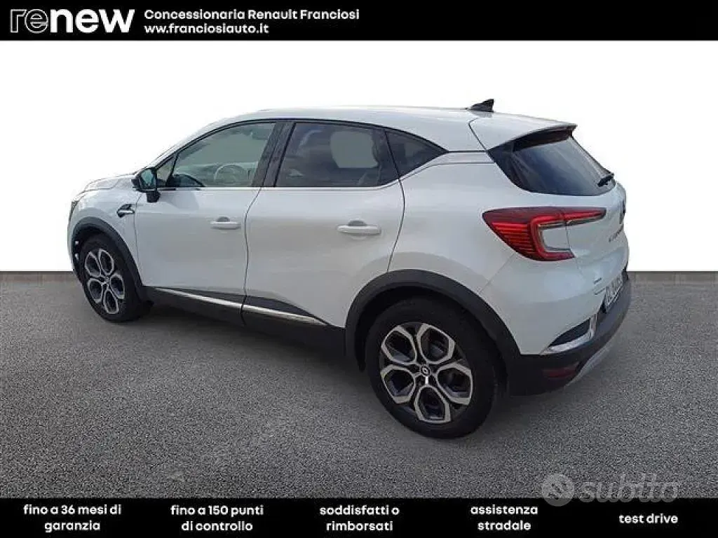 Usata Renault Captur Techno 91 CV (66 kW) 2022 Bianco SUV