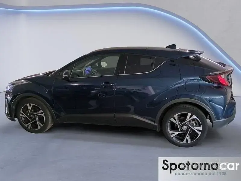 Usata Toyota C-HR Trend 122 CV (89 kW) 2023 Blu/azzurro SUV