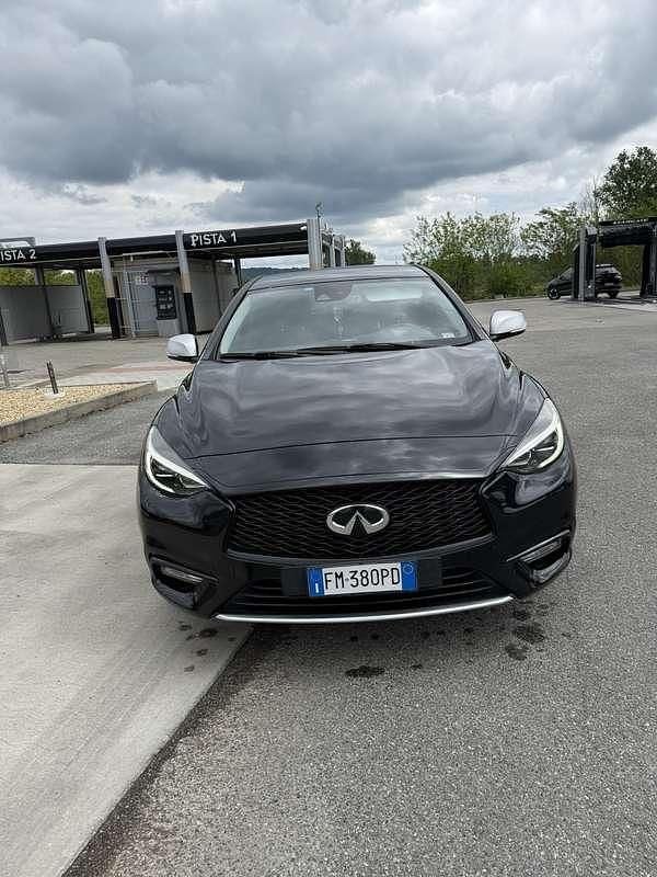Usata Infiniti Q30 Premium 109 CV (80 kW) 2017 Berlina