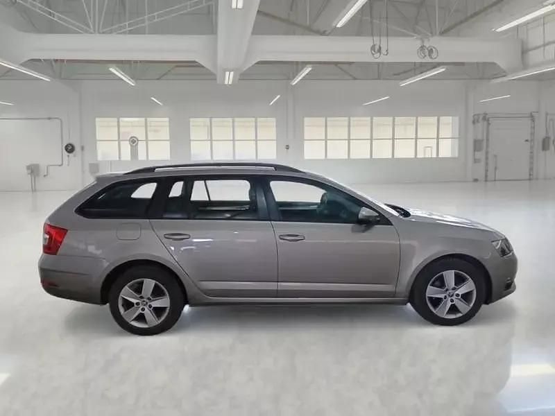 Usata Skoda Octavia Executive 149 CV (109 kW) 2019 Station wagon