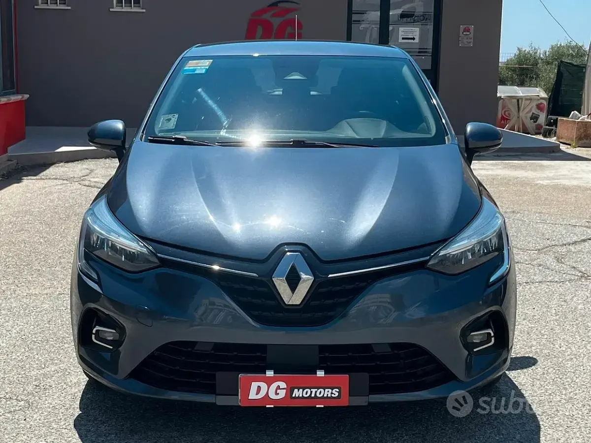 Usata Renault Clio V Business 101 CV (74 kW) 2021 Bluazzurro Berlina