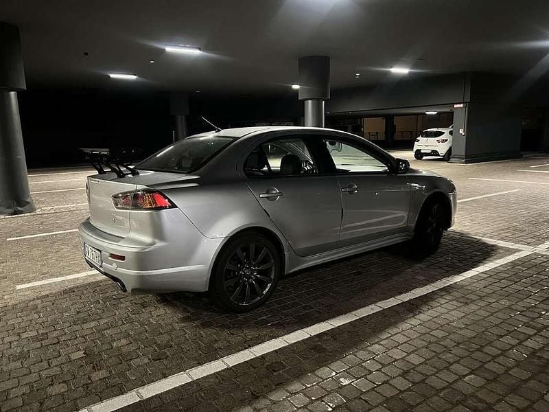 Usata Mitsubishi Lancer 241 CV (177 kW) 2011 Argento Berlina