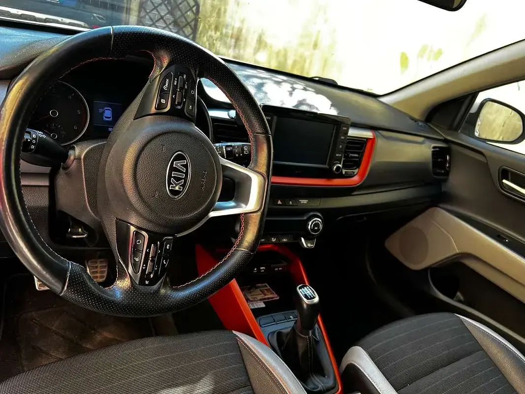 Usata Kia Stonic 110 CV (80 kW) 2018 Bianco SUV