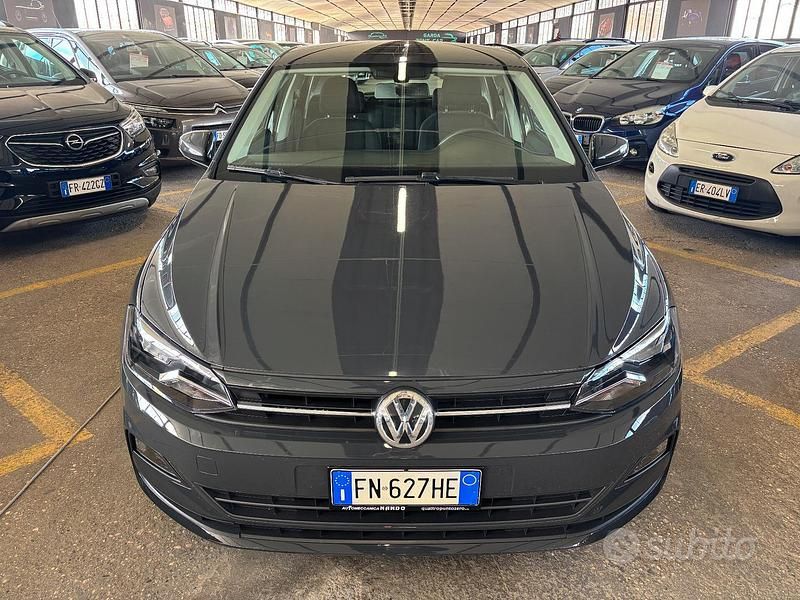 Usata VW Polo Comfortline 75 CV (55 kW) 2018 Grigio Utilitaria