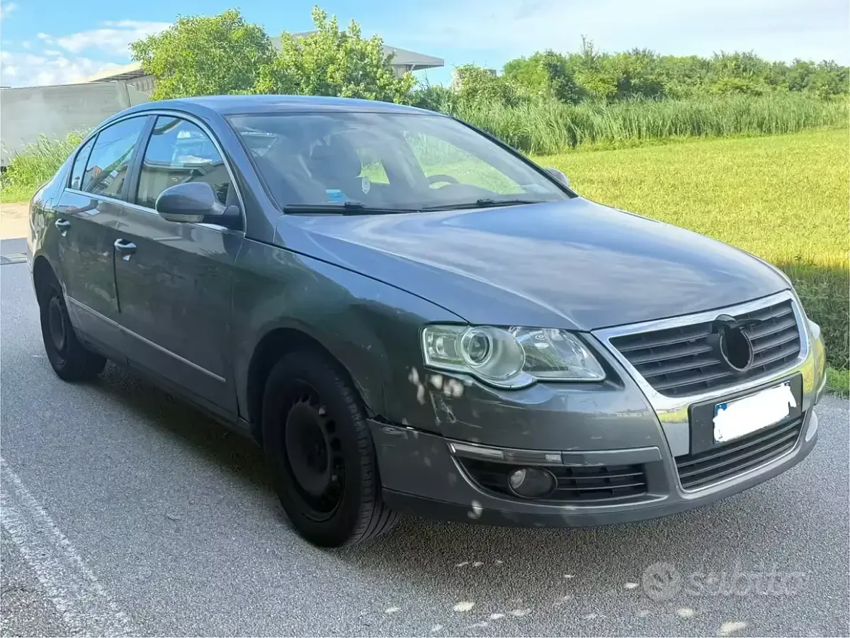 Usata VW Passat Trendline 105 CV (77 kW) 2006 Grigio Berlina