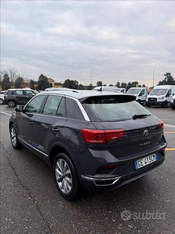 Usata VW T-Roc Style 116 CV (85 kW) 2021 Grigio SUV