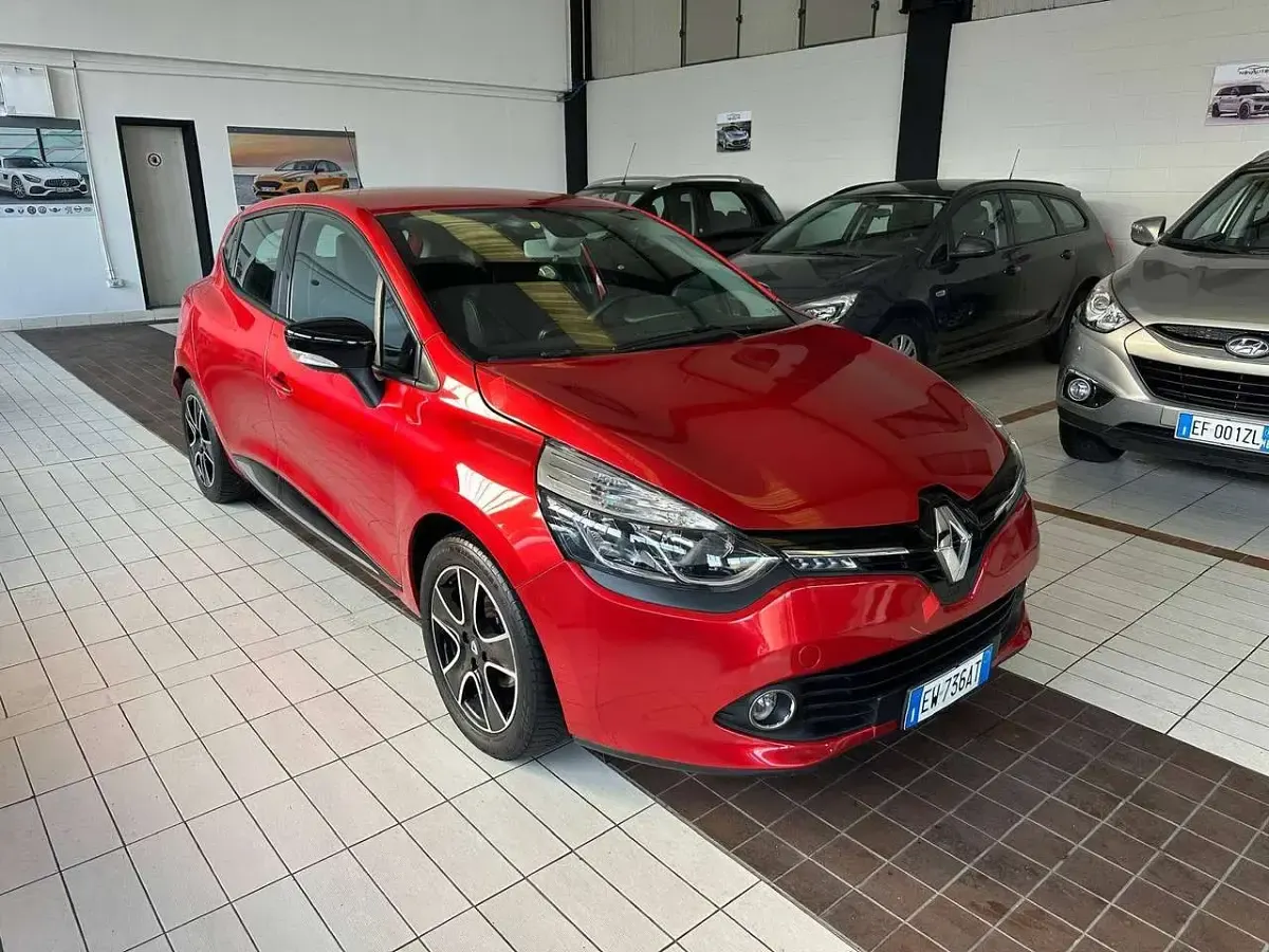 Usata Renault Clio IV 73 CV (53 kW) 2014 Rosso Berlina