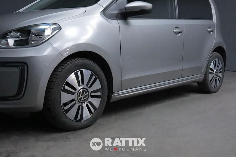 Usata VW e-up! 61 kW (83 CV) 2021 Tungsten silver Utilitaria