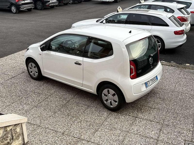 Usata VW up! 60 CV (44 kW) 2015 Bianco Utilitaria