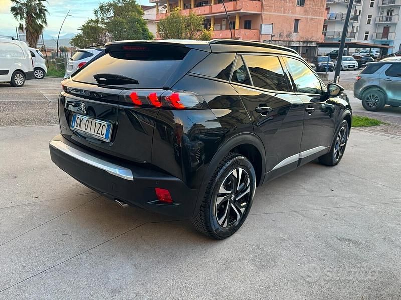 Usata Peugeot 2008 Allure 130 CV (95 kW) 2022 Nero SUV