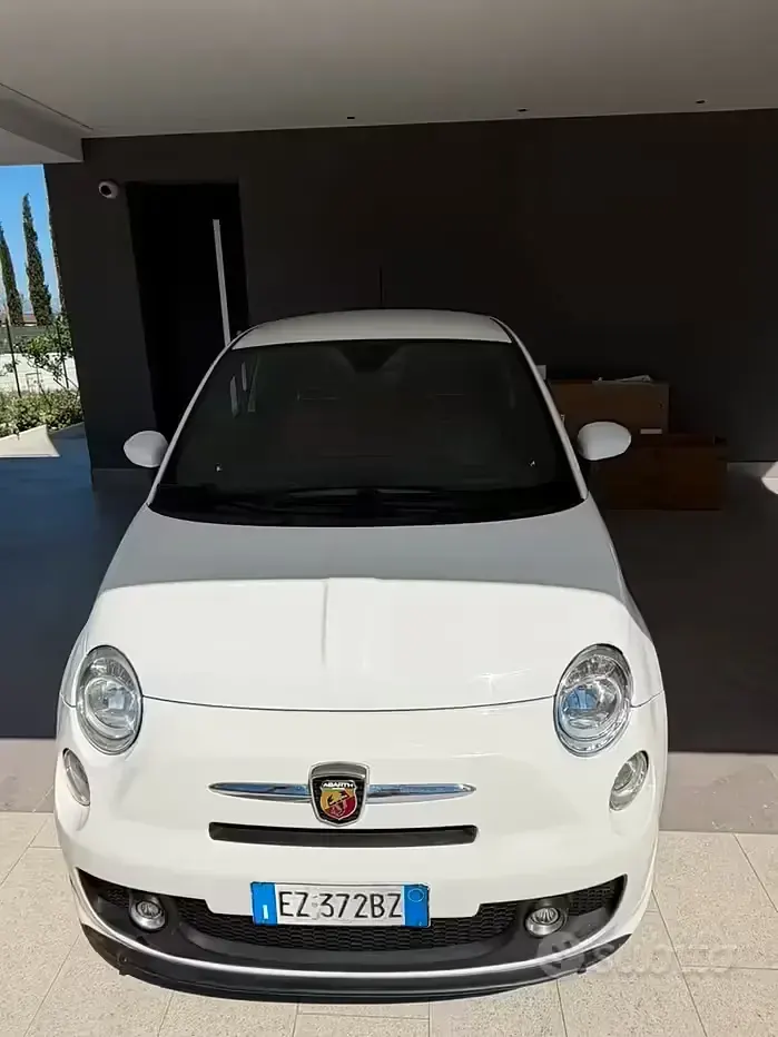 Usata Abarth 500 135 CV (99 kW) 2015 Bianco Utilitaria