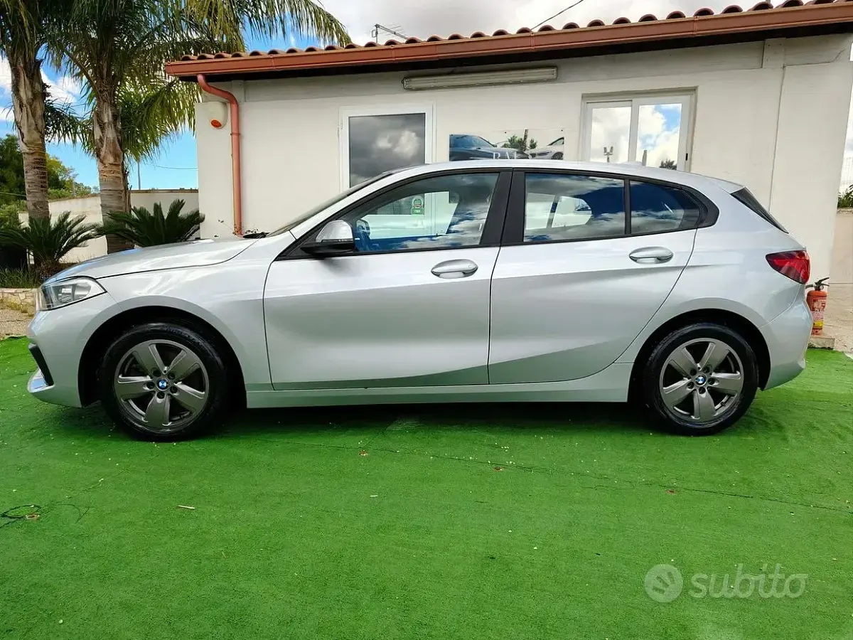 Usata BMW 116 Advantage 116 CV (85 kW) 2020 Grigio Utilitaria