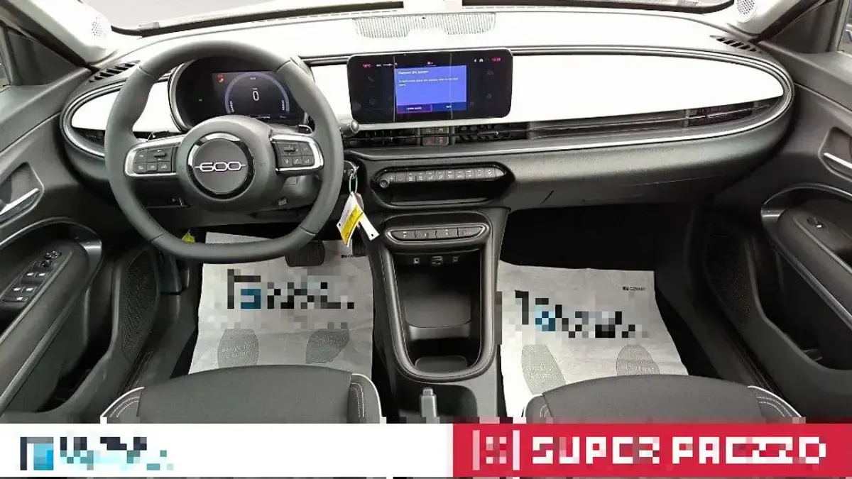 Nouvelle Fiat 600 Icon 136 ch (100 kW) 2026 Vari colori SUV