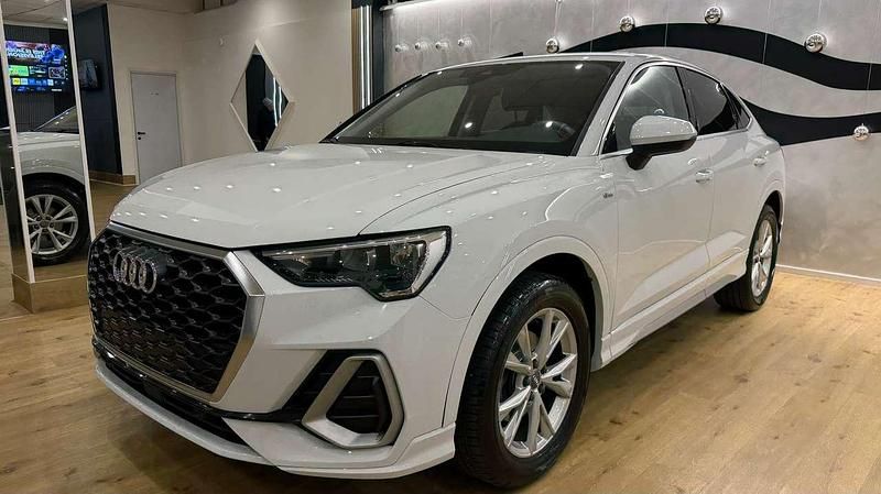 Bianco Usata 2020 Audi Q3 Sportback S-Line SUV | 28.900 € (Buon prezzo) - Immagine 1/4