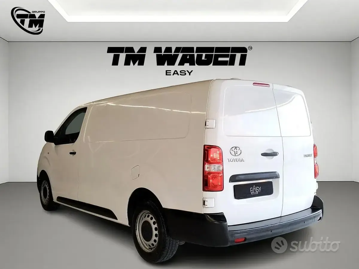 Gebraucht Toyota Proace 122 PS (89 kW) 2018 Weiß Van / Kleinbus