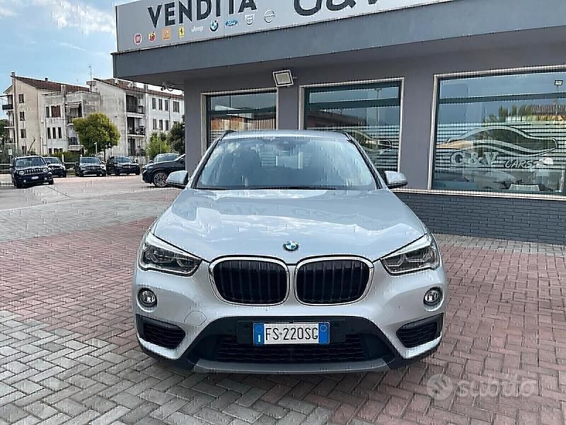 Usata BMW X1 190 CV (139 kW) 2018 Argento SUV