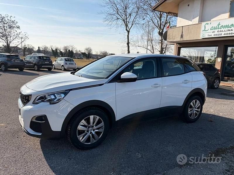 Usata Peugeot 3008 Active 131 CV (96 kW) 2019 Bianco SUV