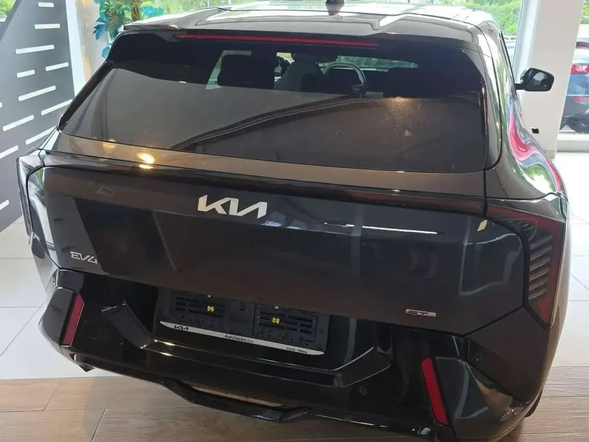 Nuova Kia EV4 GT-Line 150 kW (204 CV) 2026 Penta metal Berlina