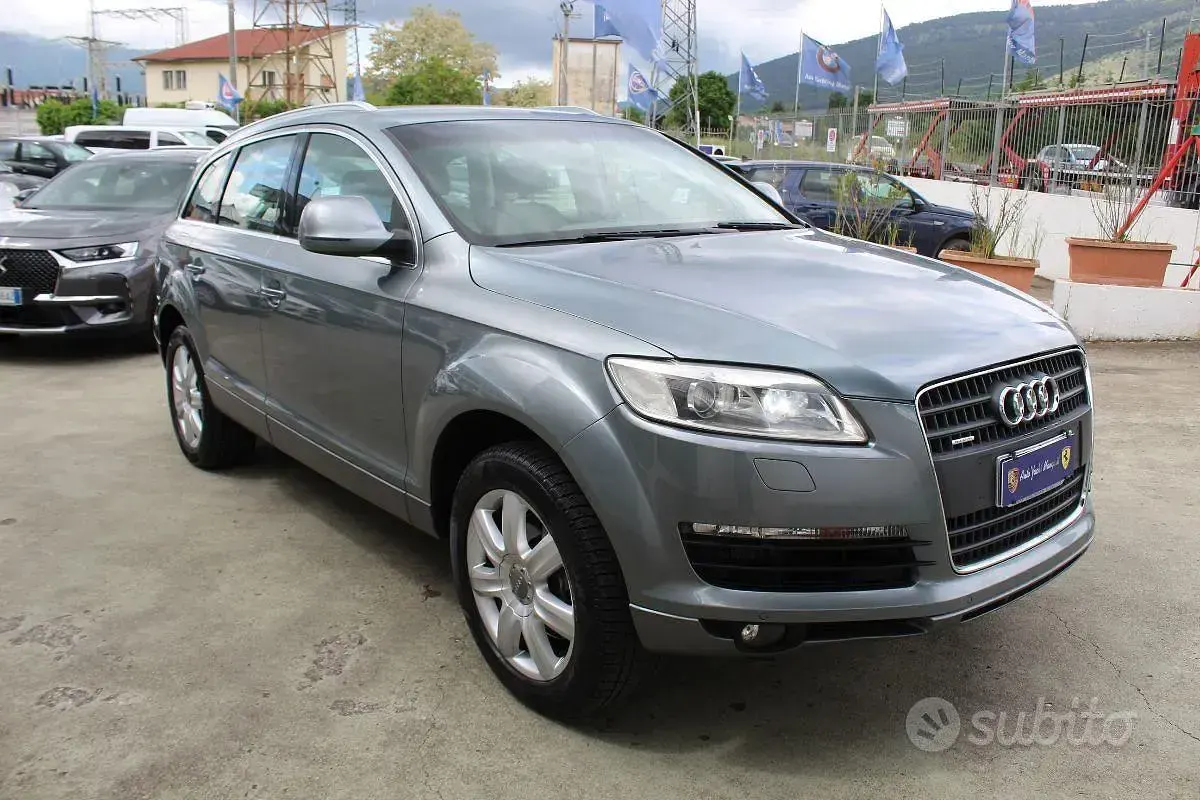 Usata Audi Q7 Advanced 235 CV (172 kW) 2007 Grigio SUV