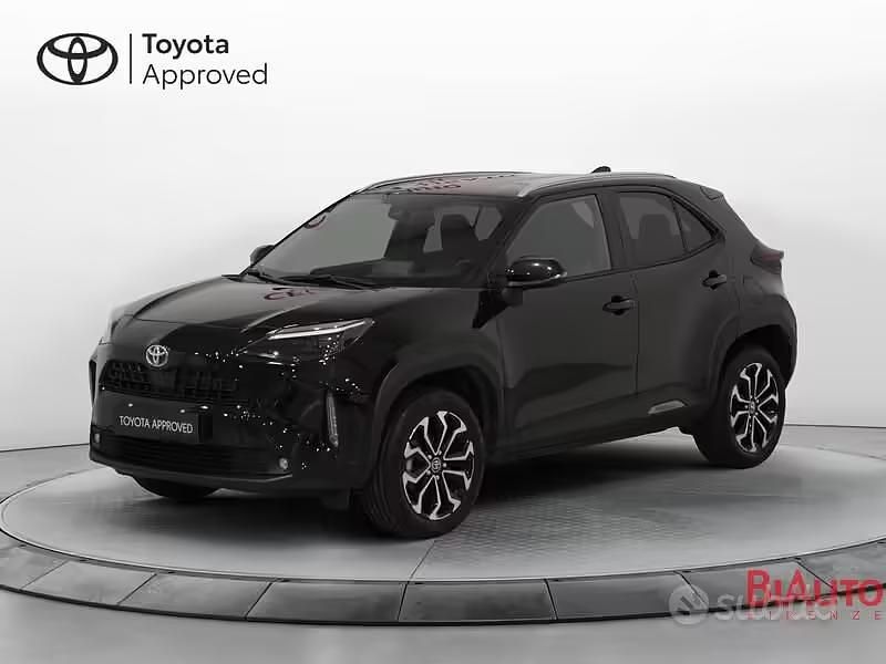 Usata Toyota Yaris Cross Trend 116 CV (85 kW) 2022 Nero SUV