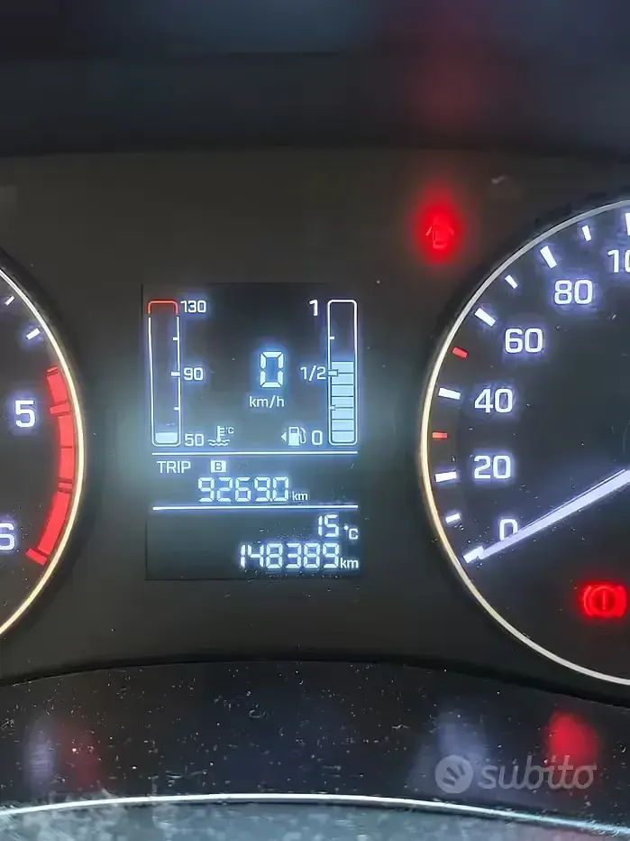 Begagnad Hyundai i20 75 HK (55 kW) 2015 Blå Sedan