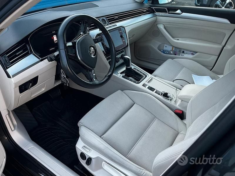 Usata VW Passat 150 CV (110 kW) 2019 Nero Berlina