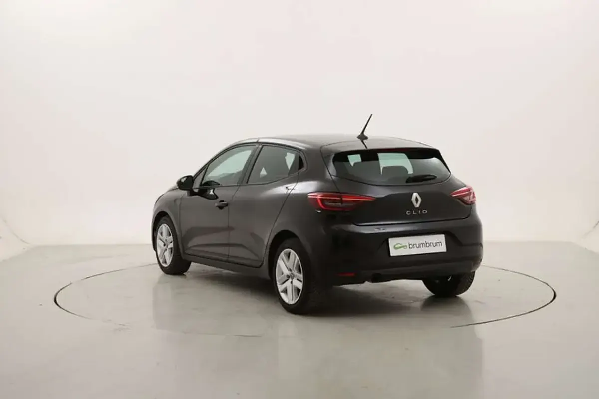 Usata Renault Clio Business 101 CV (74 kW) 2022 Nero Utilitaria