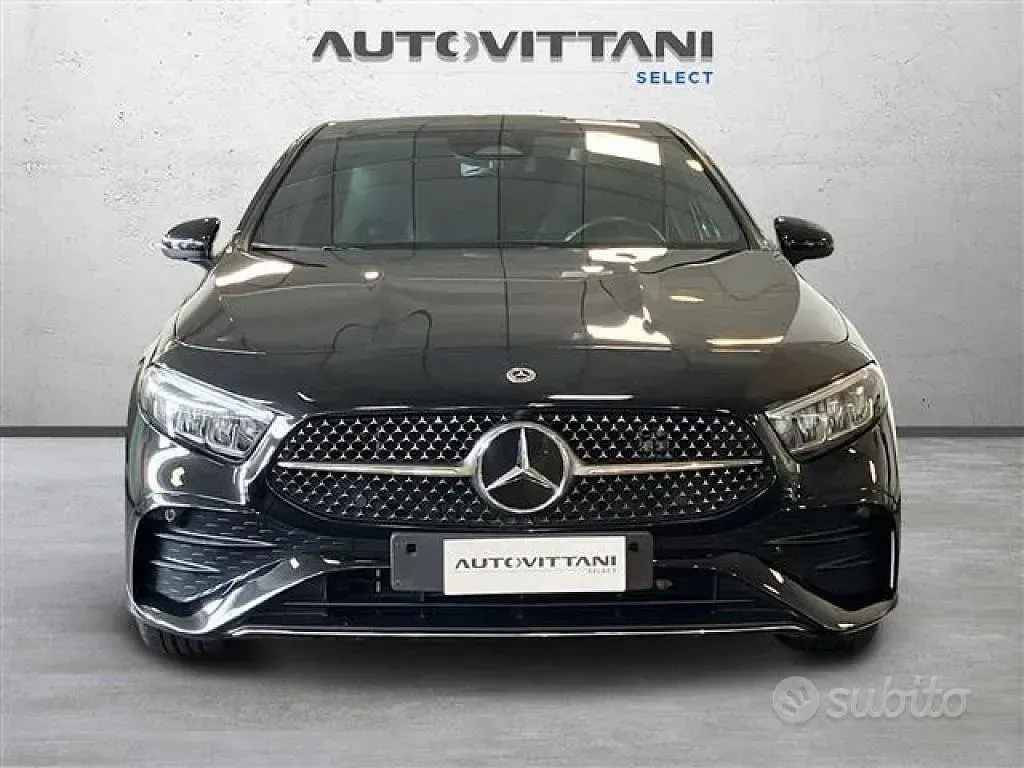 Usata Mercedes A250 Advanced 163 CV (119 kW) 2023 Nero Berlina
