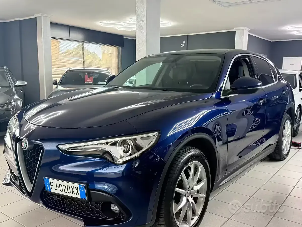 Usata Alfa Romeo Stelvio 210 CV (154 kW) 2018 Blu SUV