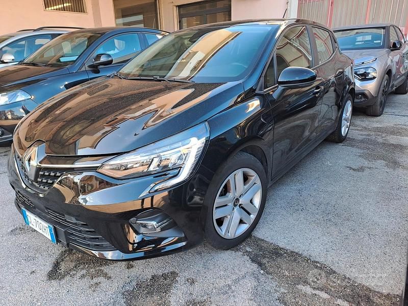 Nero Usata 2022 Renault Clio V Evolution Tre volumi | 13.850 € (Ottimo prezzo) - Immagine 1/4