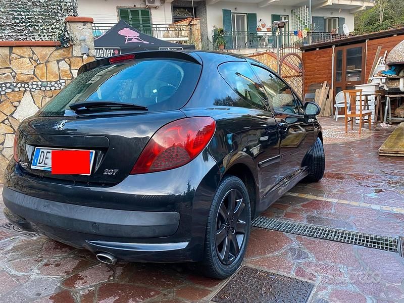 Usata Peugeot 207 2007 Nero Utilitaria