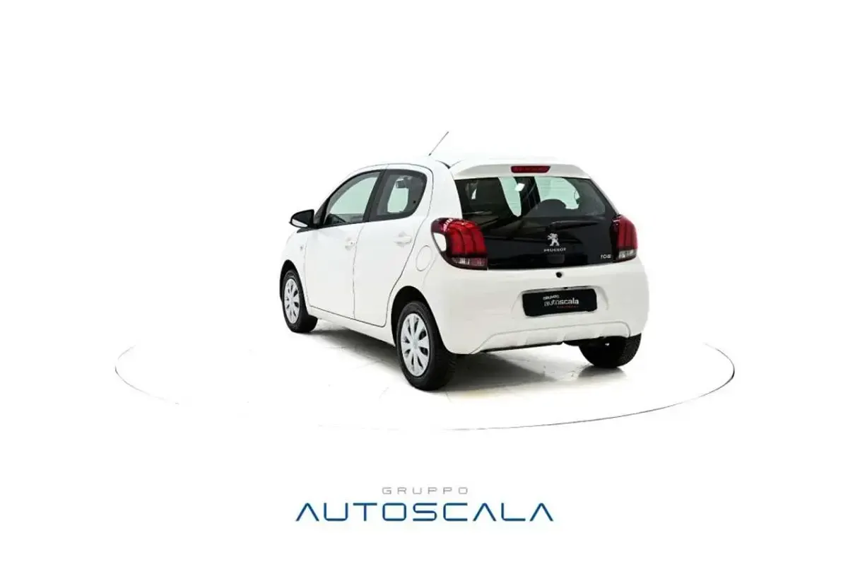 Usata Peugeot 108 Active 72 CV (52 kW) 2021 Bianco calcite Berlina