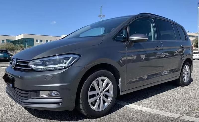 Usata VW Touran Business 115 CV (84 kW) 2017 Grigio Monovolume