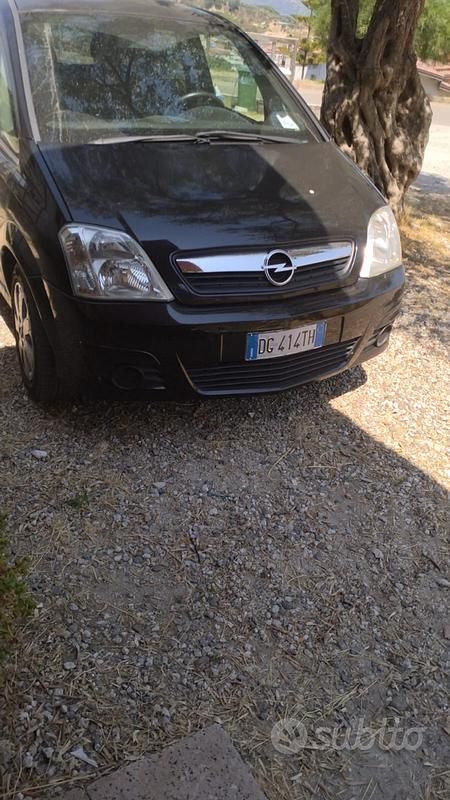 Usata 2007 Opel Meriva Cosmo Monovolume | 1500 € (Buon prezzo) - Immagine 1/4